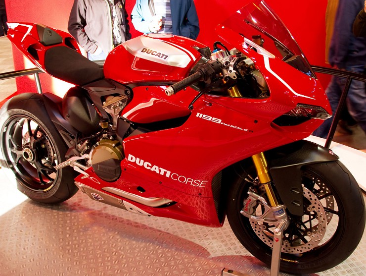 Новейший спортивный мотоцикл «Дукати-1199»