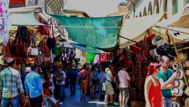 Рынок Сан-Лоренцо во Флоренции