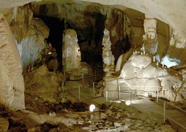 Пещера в Израиле, где некогда жили первобытные люди