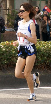 Наоко Такахаши на Международном женском марафоне в Нагое 2008 года