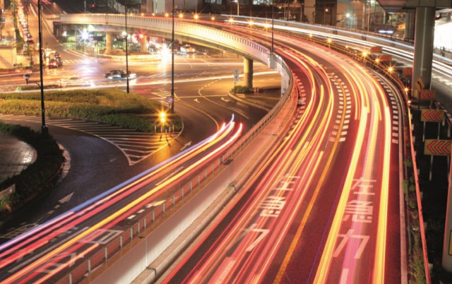 Скоростная автомобильная дорога в Японии