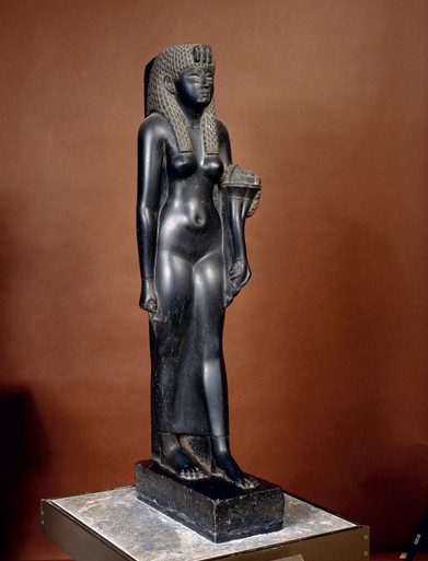 Египетская статуя Клеопатры VII из базальта