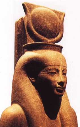 Статуя Хатхор в Луксорском музее