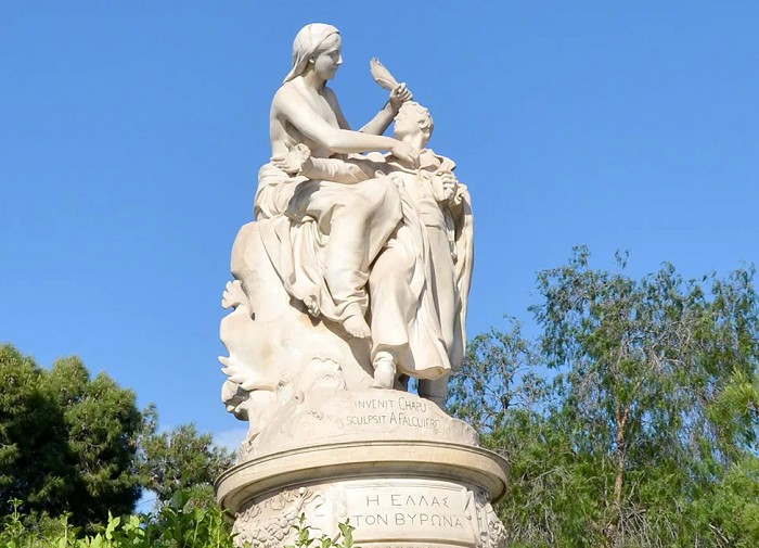 Памятник лорду Байрону в Афинах