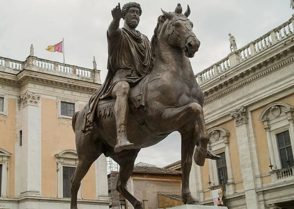 Статуя римского императора Марка Аврелия