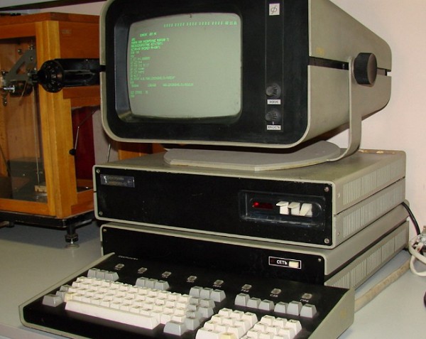 Советская микро-ЭВМ ДВК-2 в формате персонального компьютера