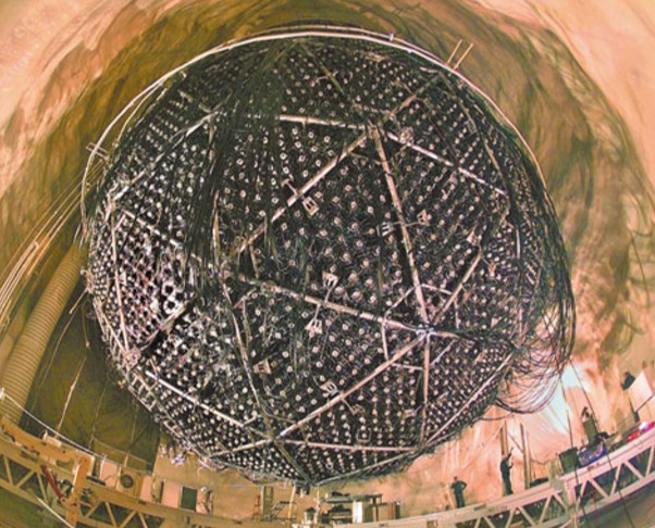 Детекторы нейтрино располагают глубоко под землей