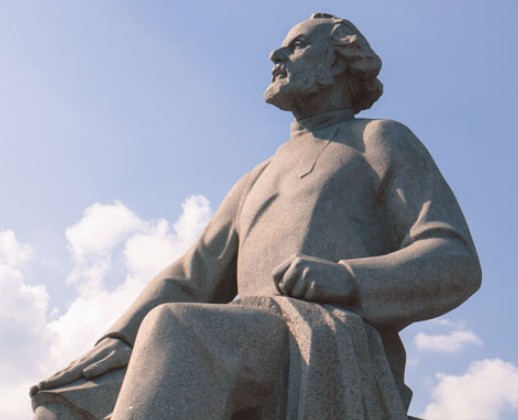 Памятник Константину Эдуардовичу Циолковскому
