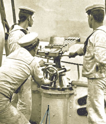 Бортовая установка скорострельной картечницы Норденфельда