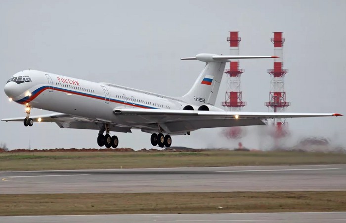 пассажирский самолет Ил-62