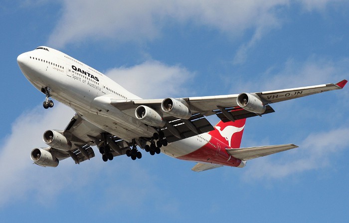 пассажирский самолет БОИНГ 747