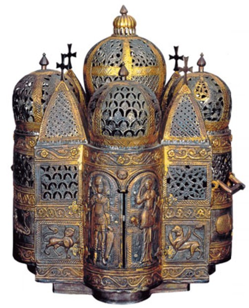 Реликварий из собора Сан-Марко в Венеции. Серебро, позолота. Византийская работа. Конец XII в.