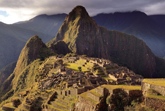 Руины древнего города инков Мачу Пикчу. Территория современного Перу