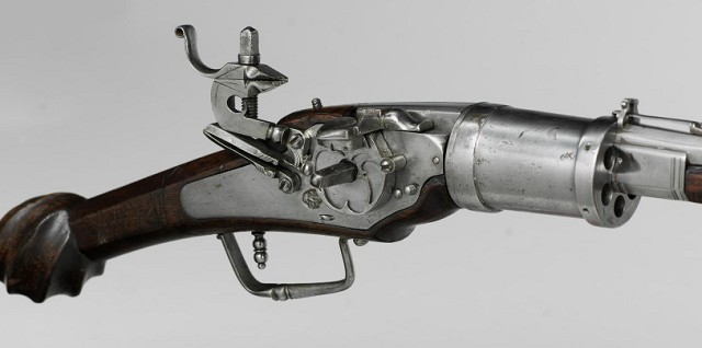 Шестизарядный револьвер, сделанный в Германии приблизительно в 1600 г.