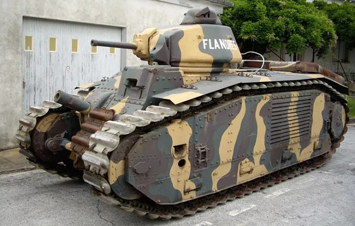 Французский тяжелый танк В1