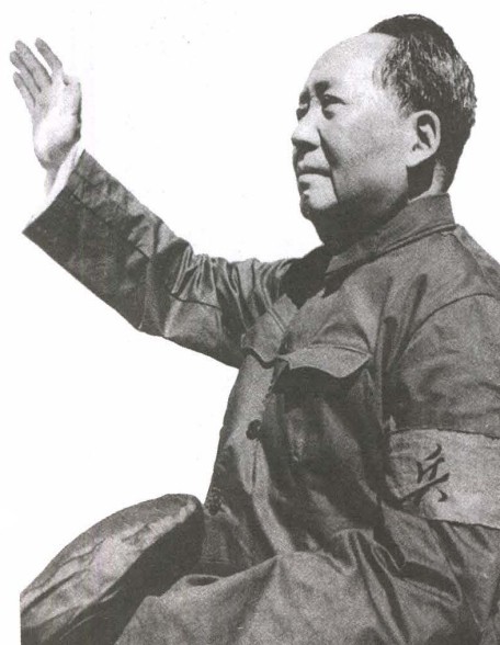Великий кормчий Китая Мао Цзедун во френче - «пиджаке Мао»